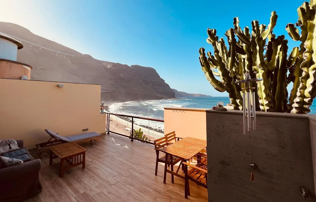 Overtheocean Big Terrace And Xl Bed location